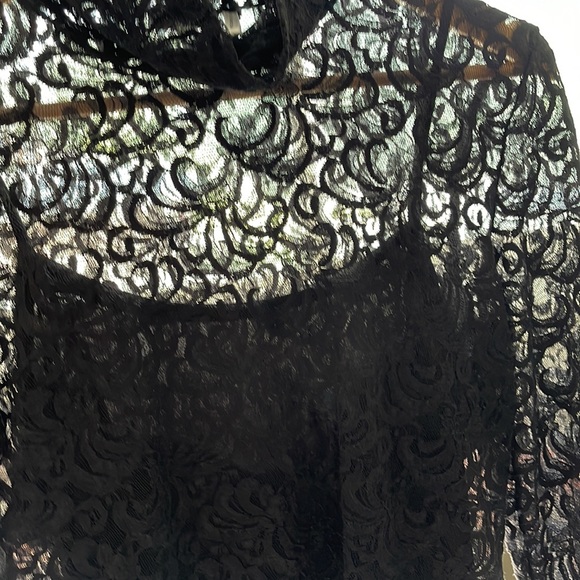 Nicole Miller, nicki, M, stretch lace with spaghetti strap under layer, EUC. - Picture 2 of 6